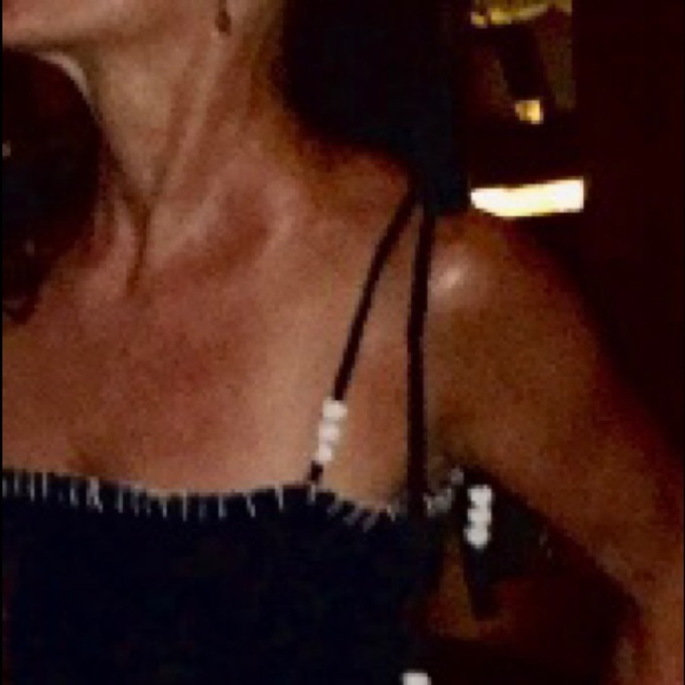 FABULOUS BLACK DRESS - Picture 2 of 6